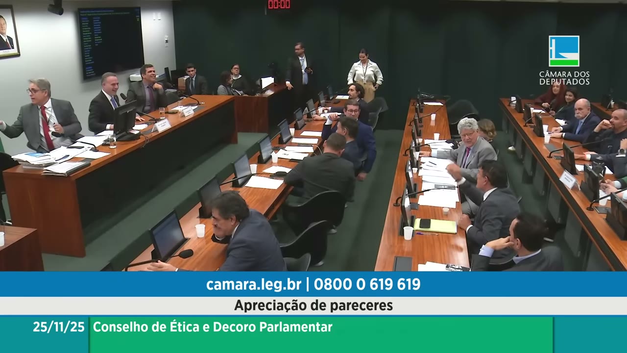 Vídeo do evento em 1:01:38