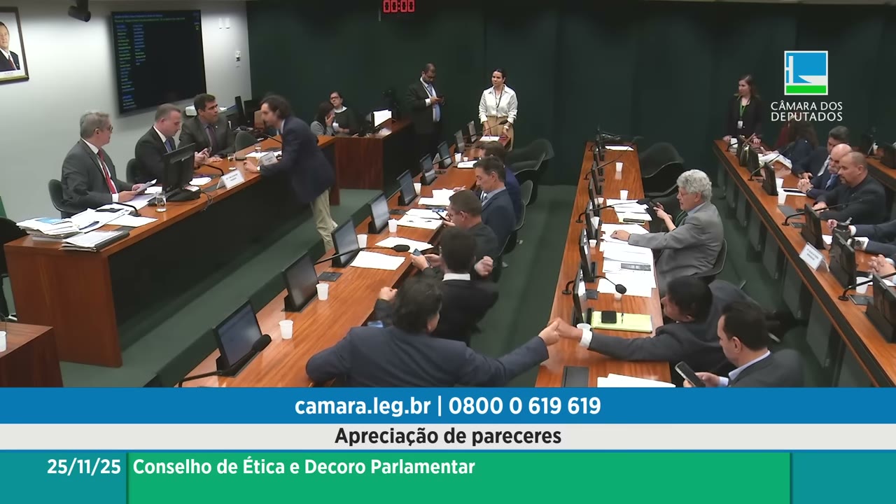 Vídeo do evento em 1:03:13
