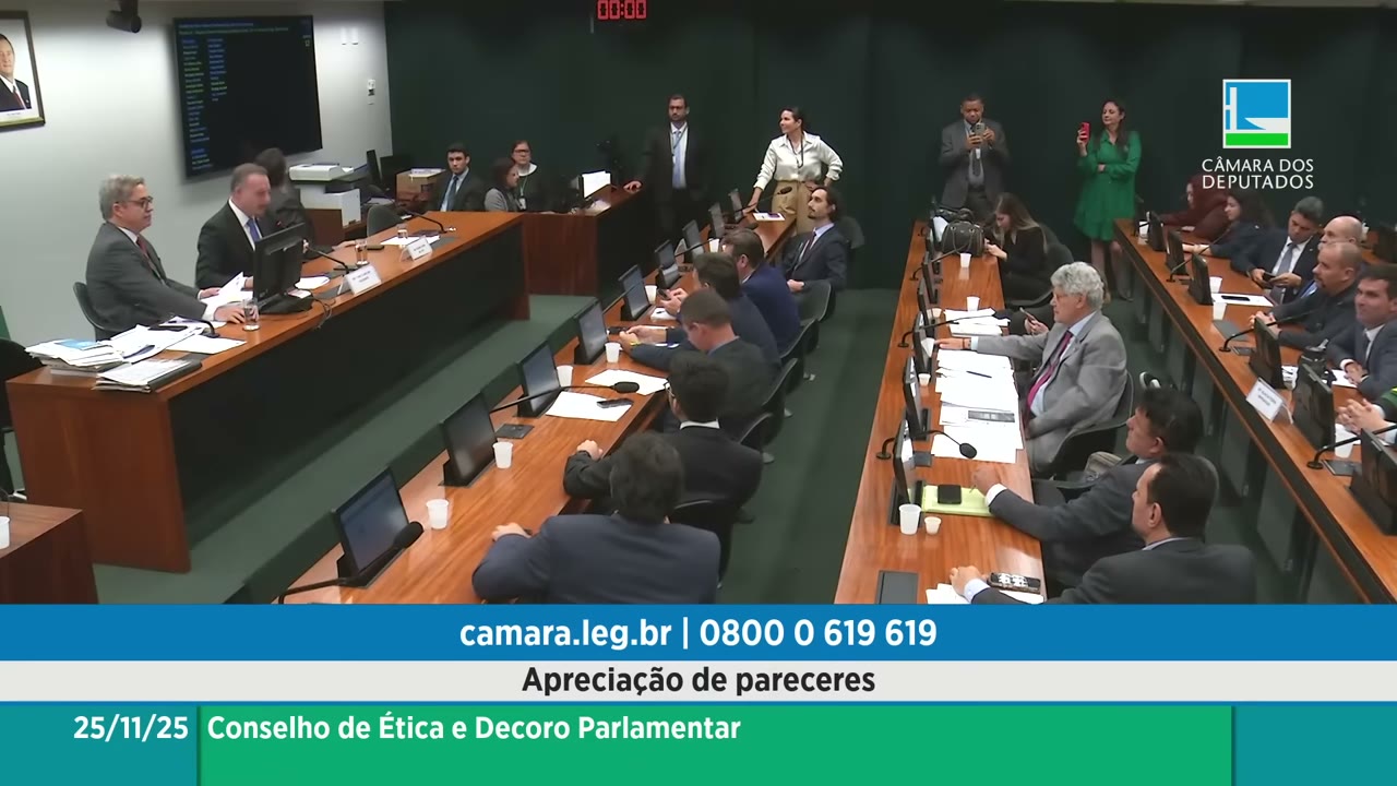 Vídeo do evento em 1:05:12