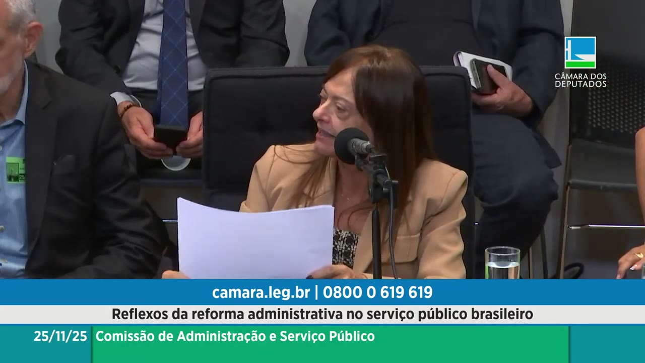 Vídeo do evento em 1:03:25