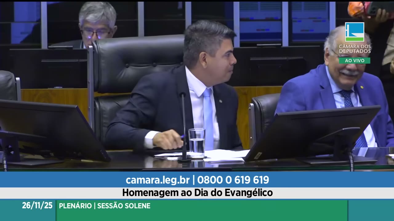 Vídeo do evento em 1:19:05