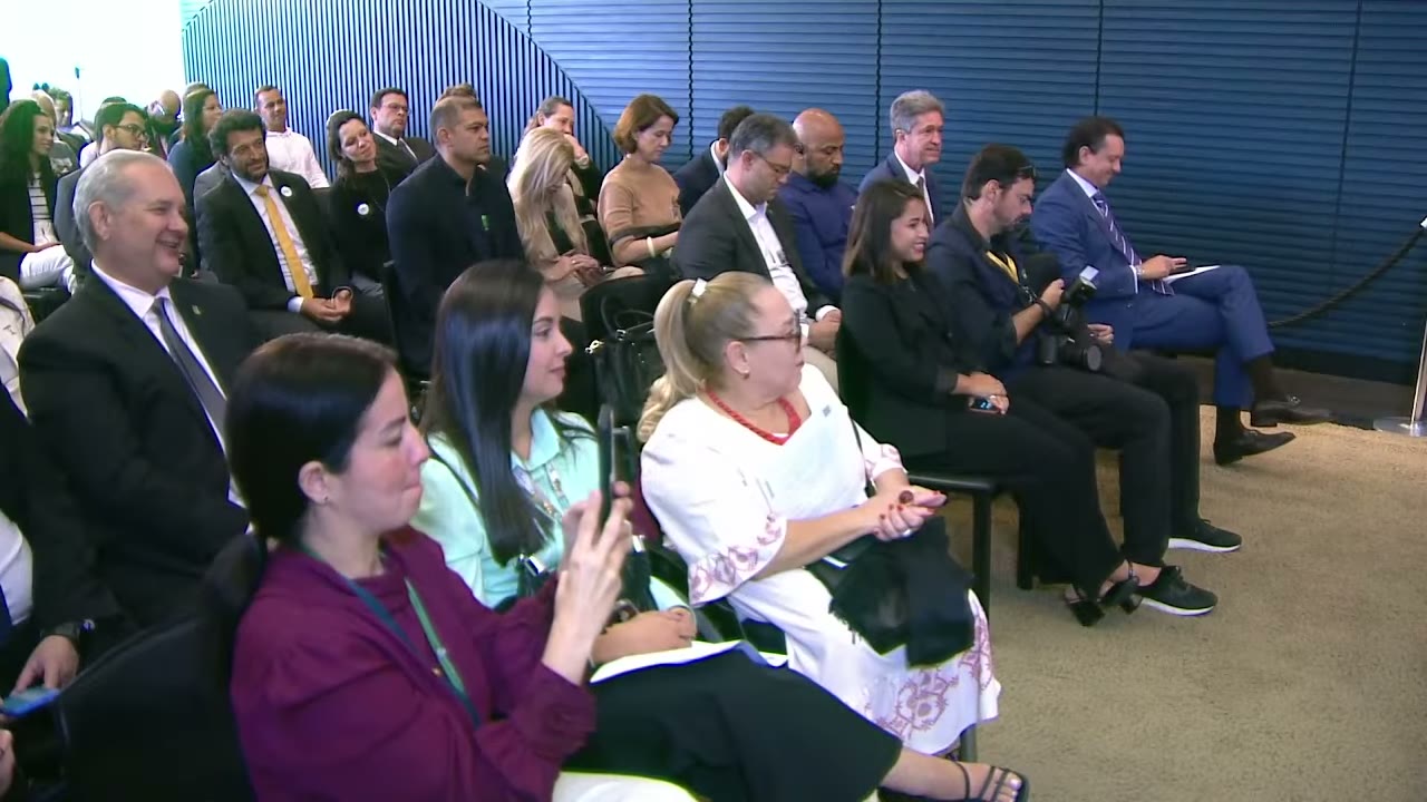 Vídeo do evento em 1:37:52
