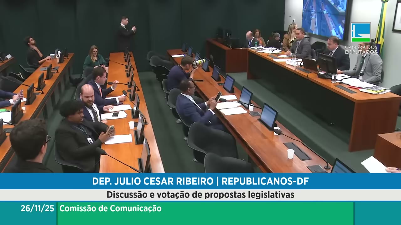 Vídeo do evento em 1:15:42