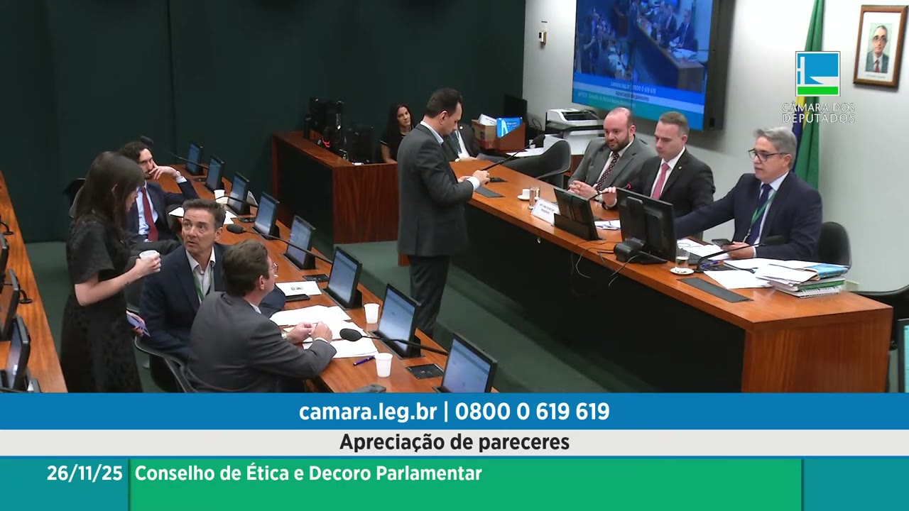 Vídeo do evento em 1:14:00