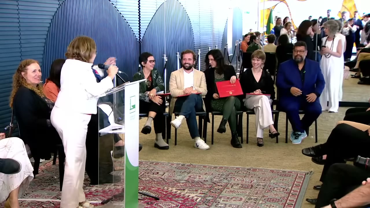 Vídeo do evento em 1:15:41