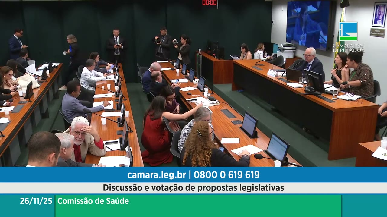 Vídeo do evento em 1:15:04
