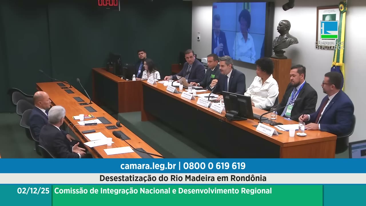 Vídeo do evento em 1:05:19