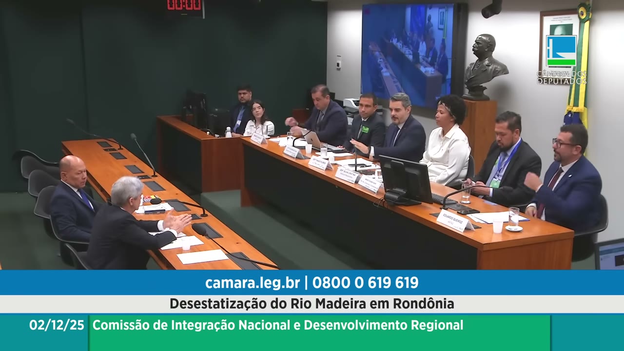 Vídeo do evento em 1:05:44