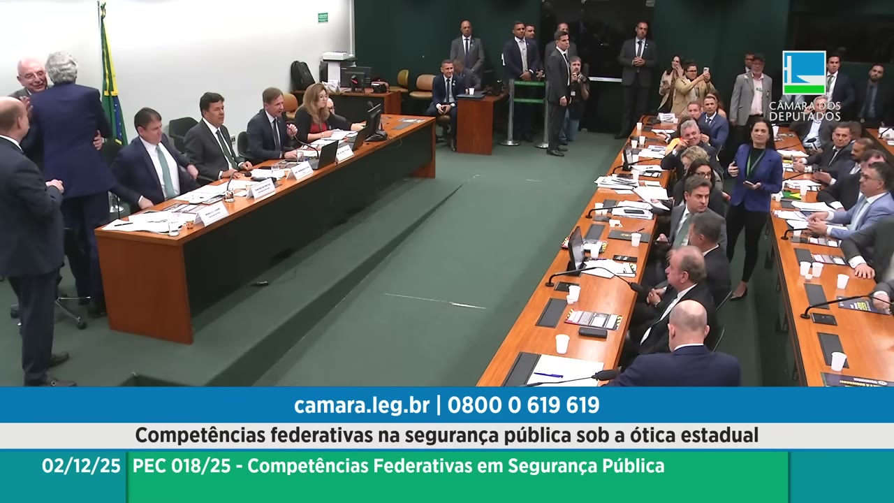 Vídeo do evento em 1:45:17