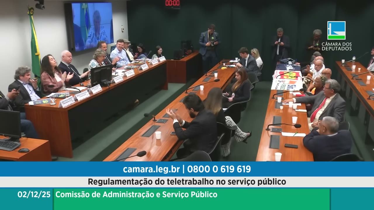 Vídeo do evento em 1:21:19