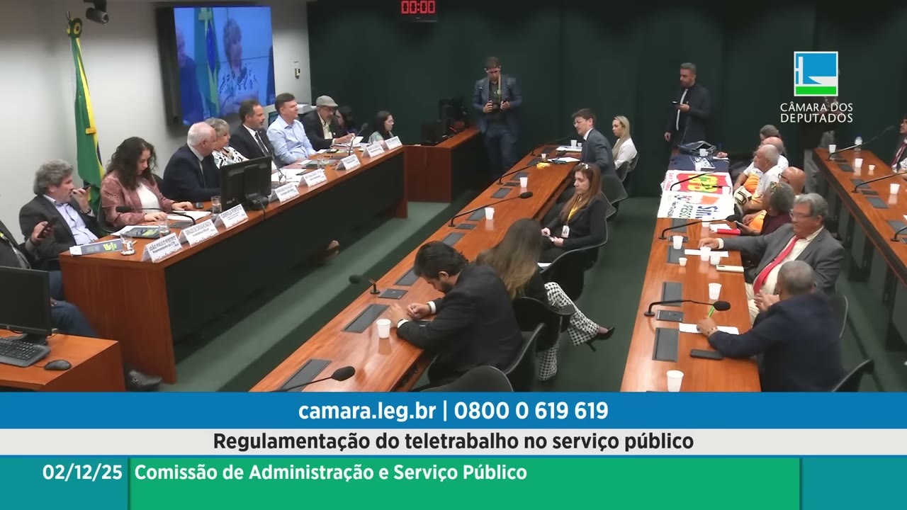 Vídeo do evento em 1:21:26