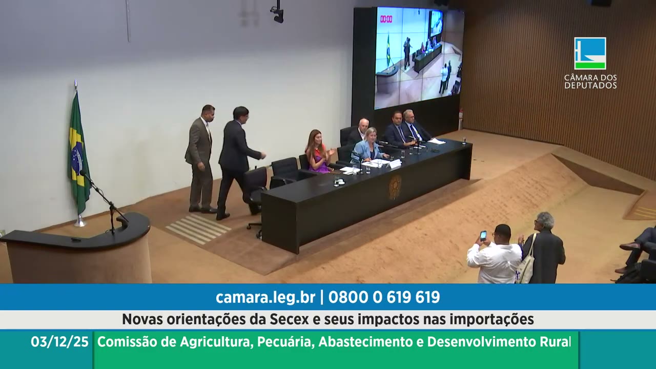 Vídeo do evento em 2:08:38