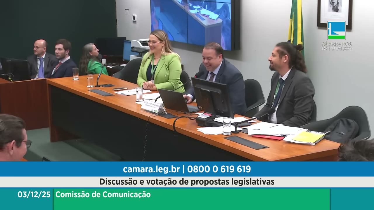 Vídeo do evento em 1:02:34
