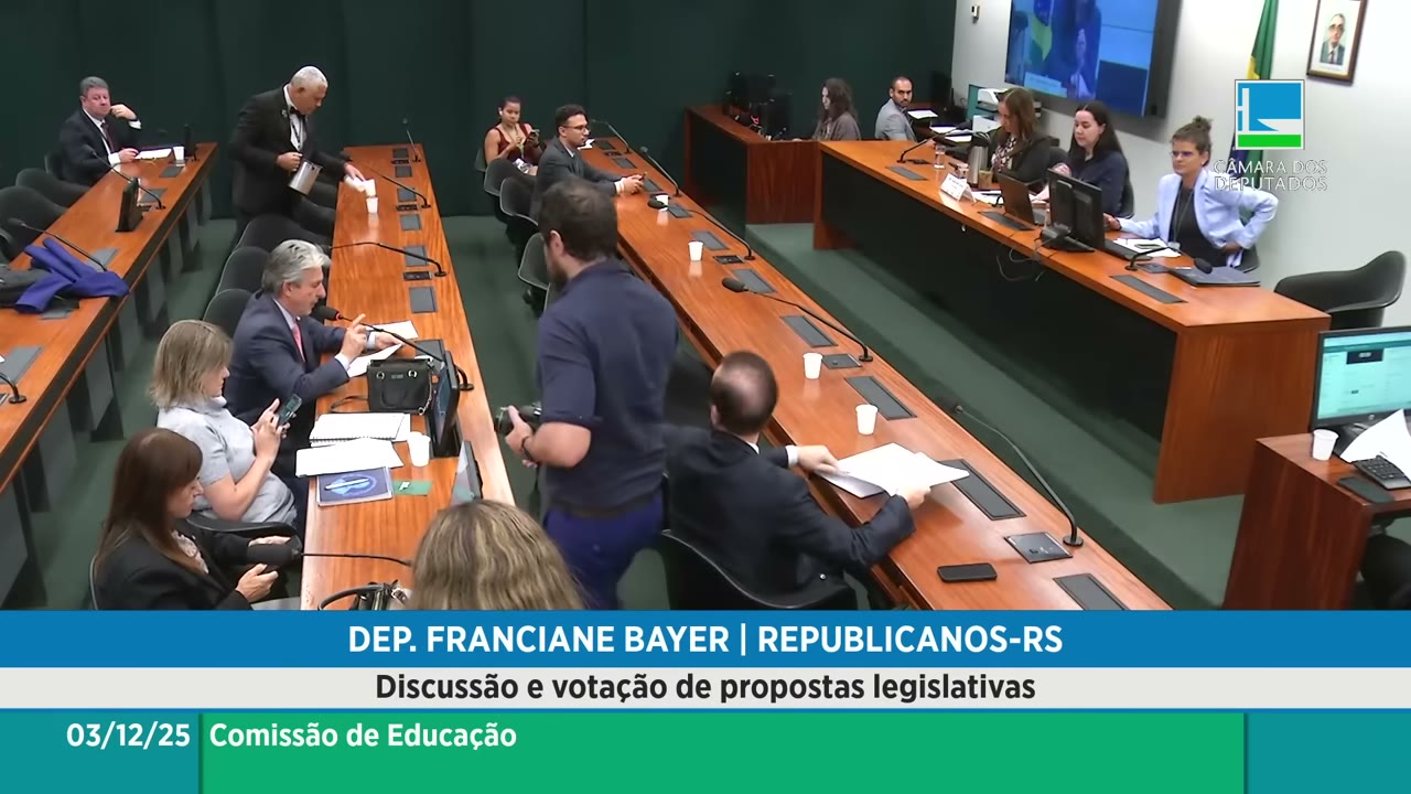 Vídeo do evento em 1:23:04