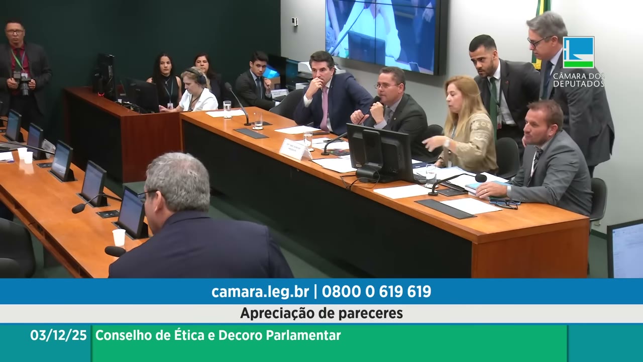 Vídeo do evento em 1:27:54