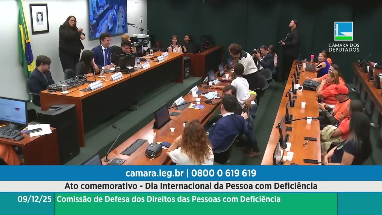 Vídeo do evento em 1:14:12