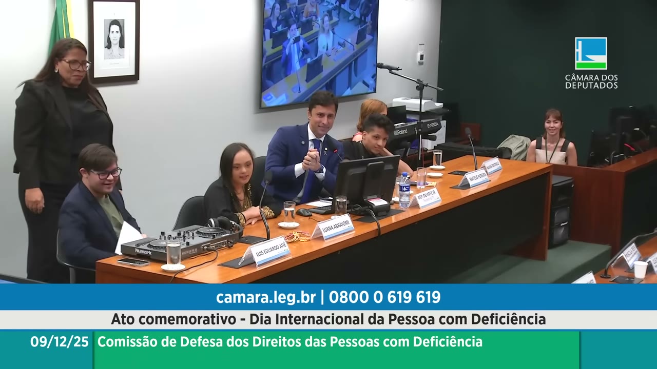 Vídeo do evento em 1:36:09