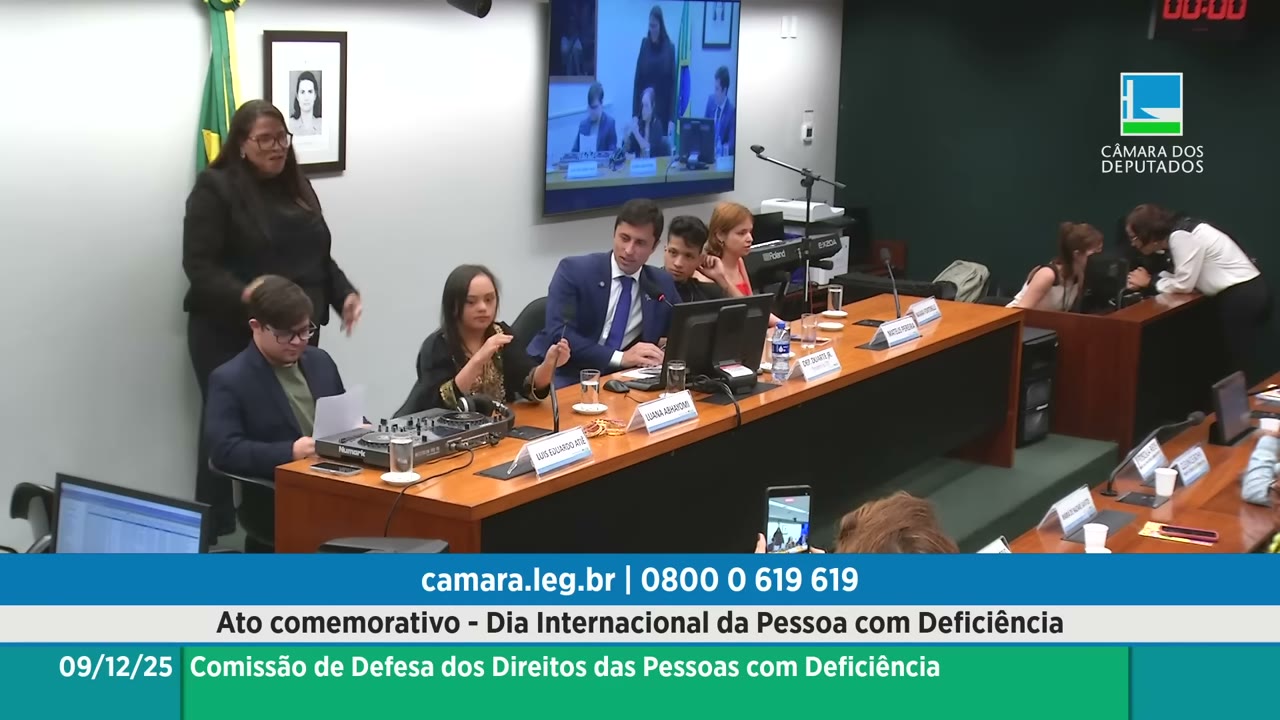 Vídeo do evento em 1:43:35