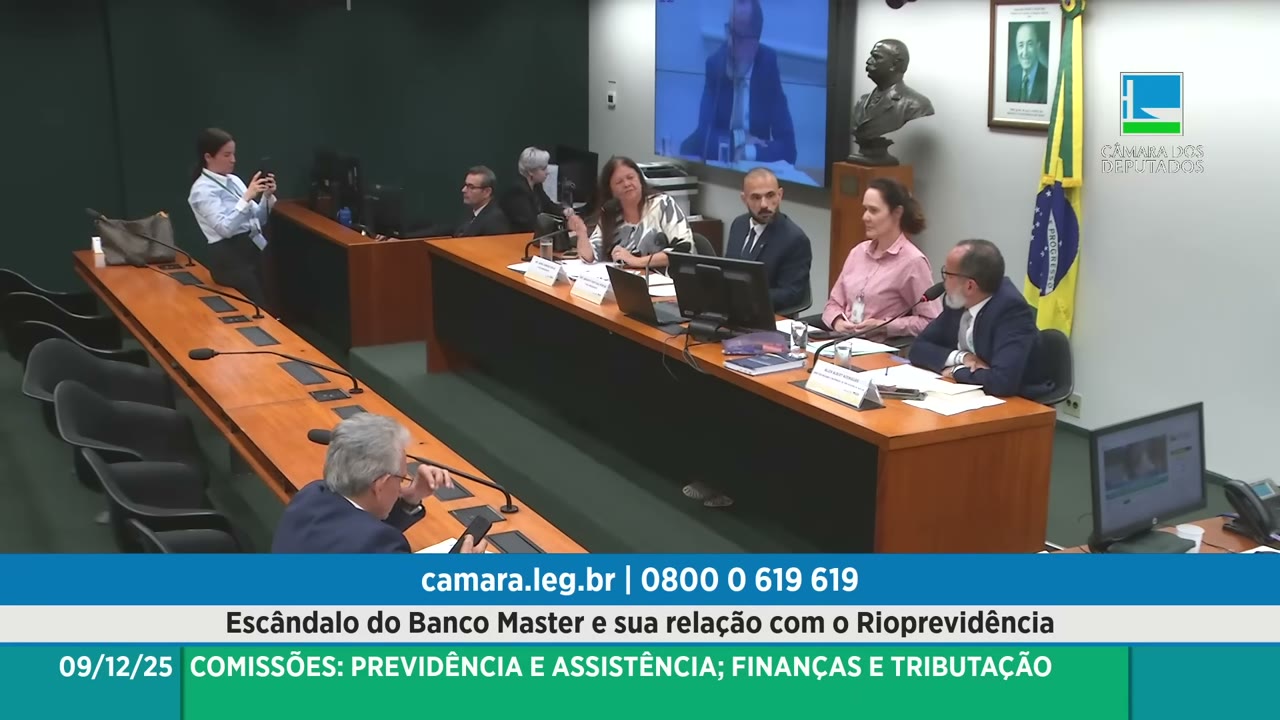 Vídeo do evento em 1:01:07