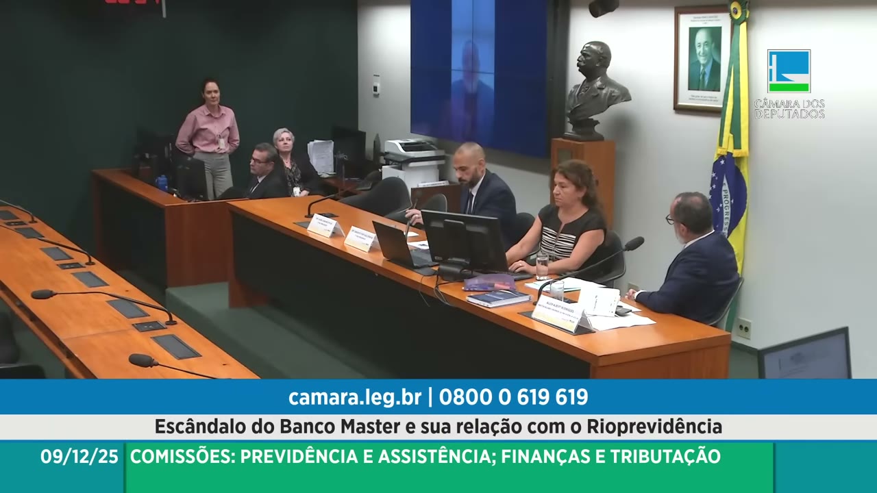 Vídeo do evento em 1:43:24