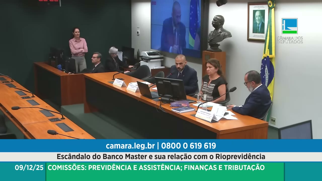 Vídeo do evento em 1:44:59