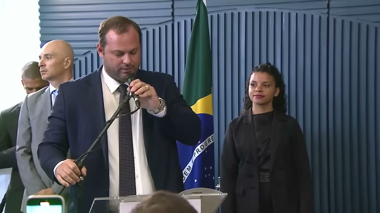 Vídeo do evento em 41:36