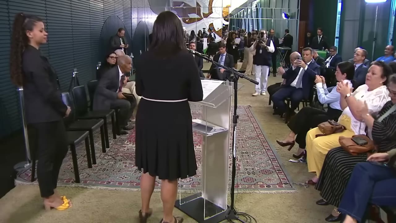 Vídeo do evento em 1:06:25