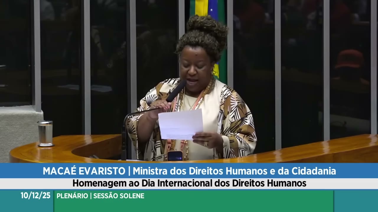 Vídeo do evento em 1:05:40