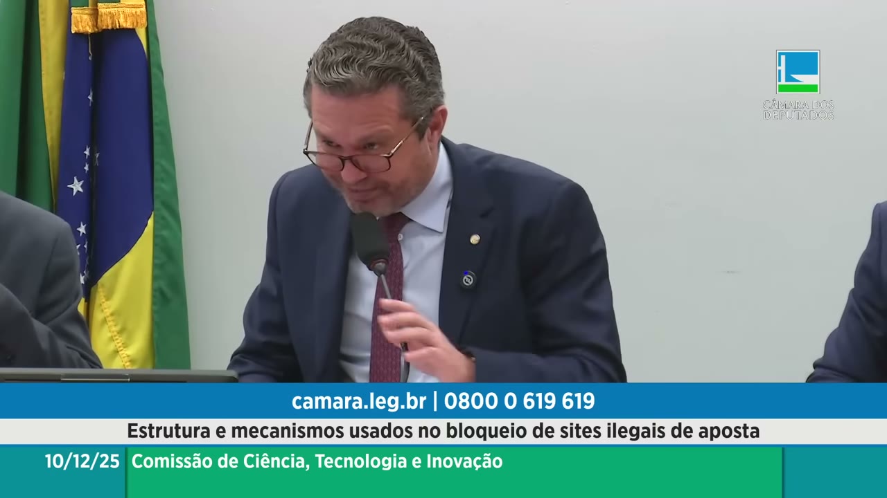 Vídeo do evento em 1:14:35