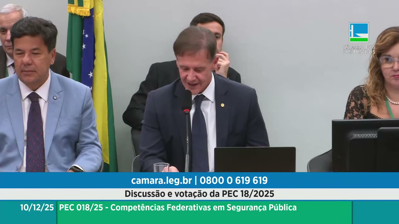 Vídeo do evento em 2:03:35