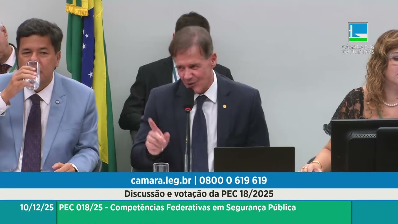 Vídeo do evento em 2:06:59
