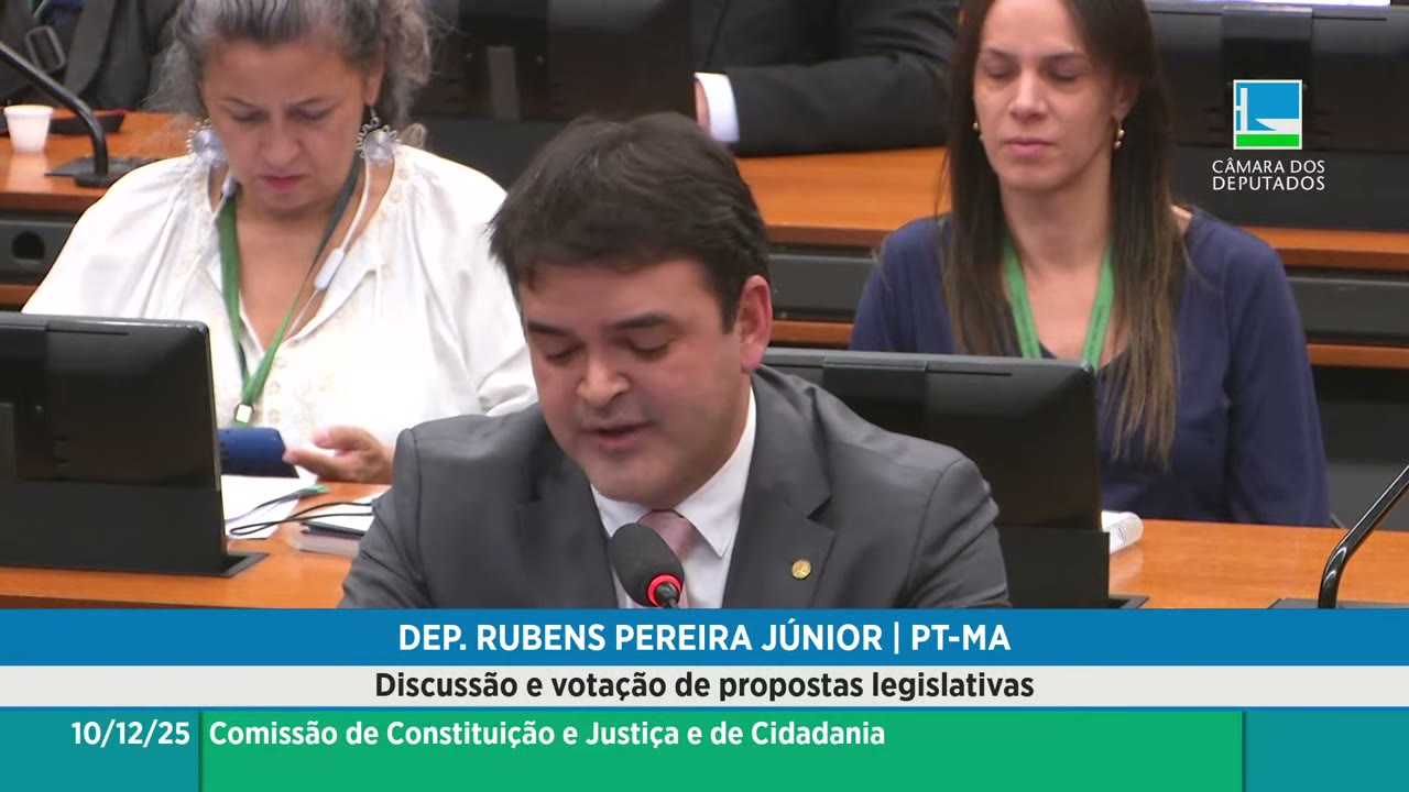 Vídeo do evento em 1:03:36