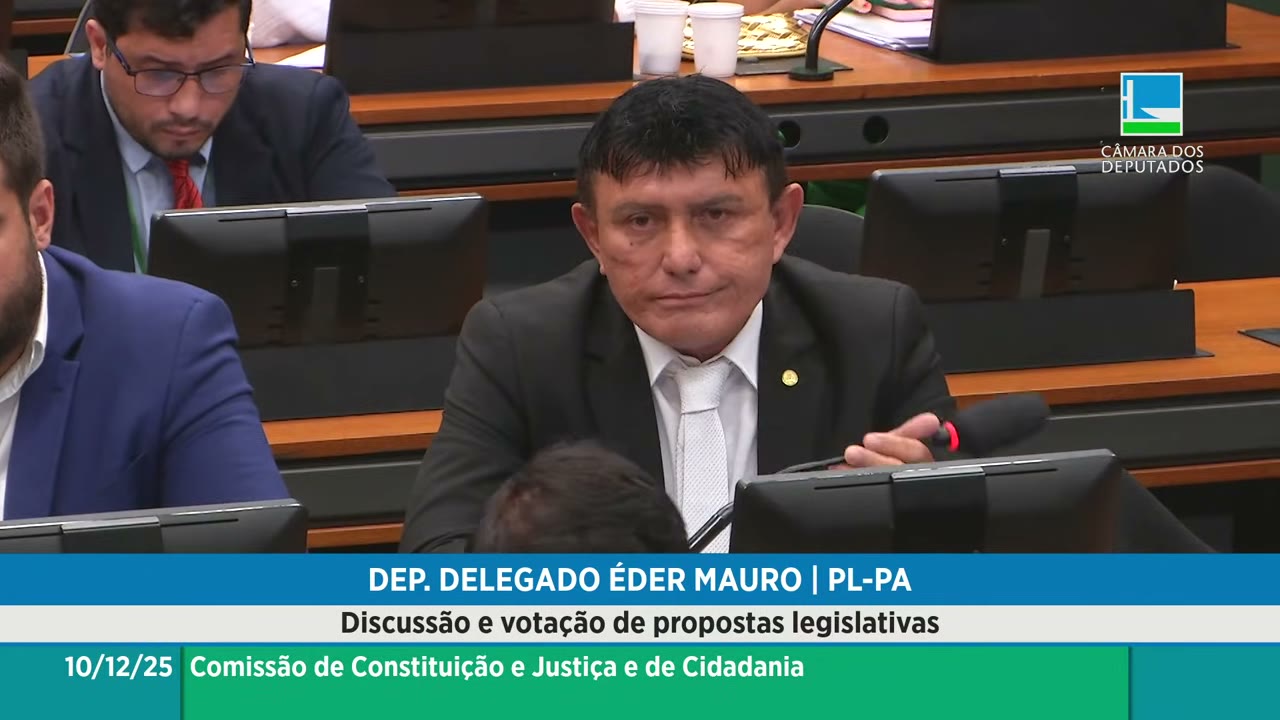 Vídeo do evento em 3:02:59