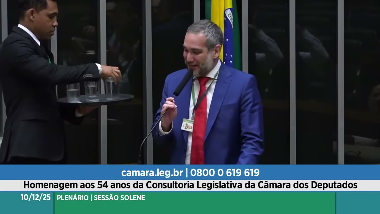 Vídeo do evento em 1:35:27
