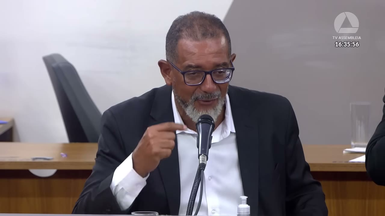 Vídeo do evento em 2:09:42