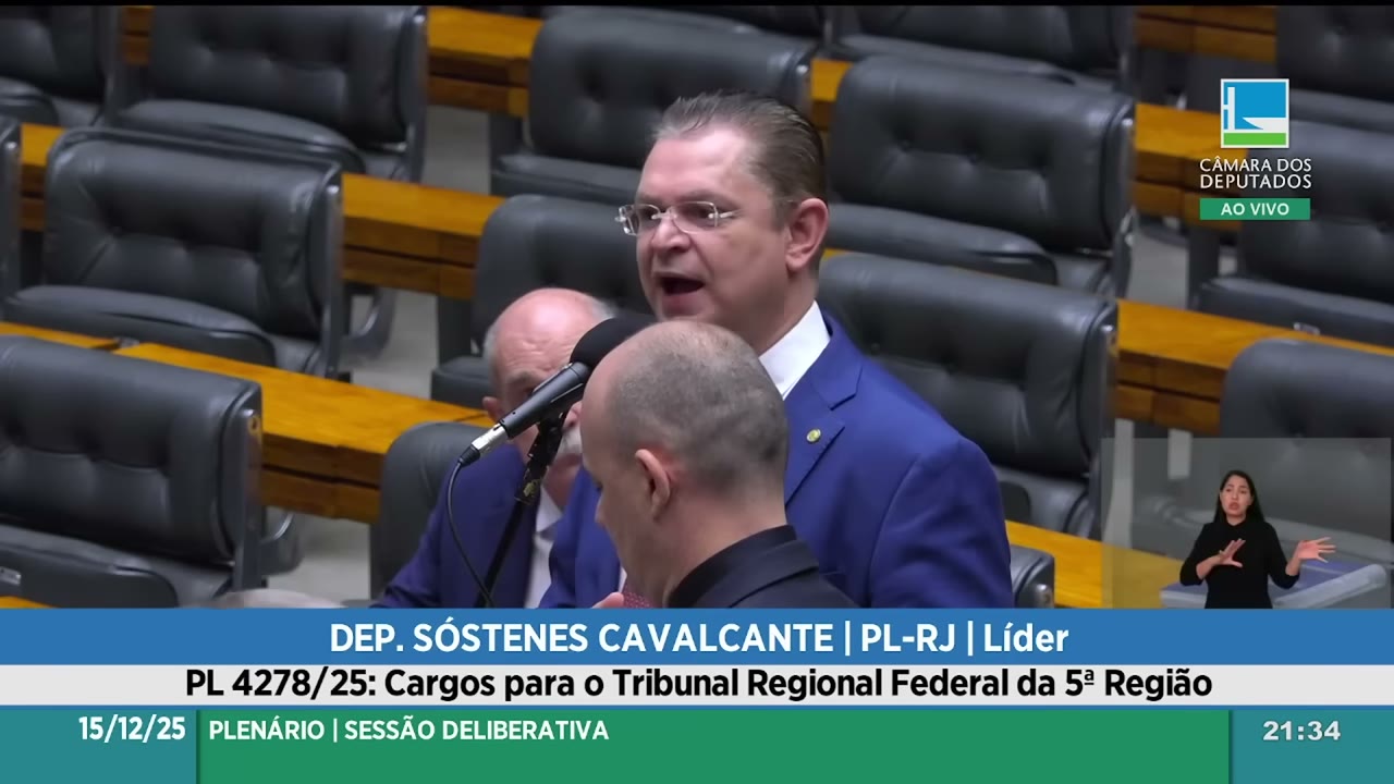 Vídeo do evento em 1:04:00