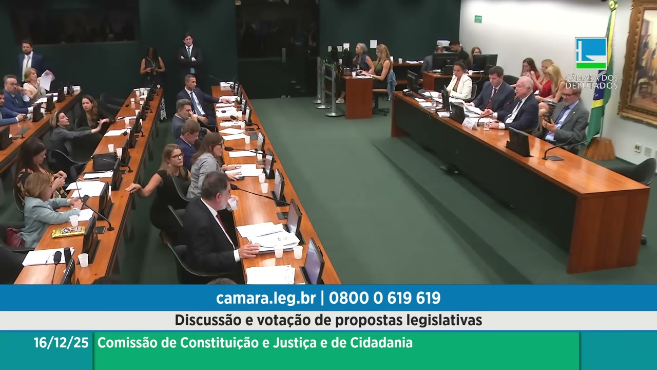 Vídeo do evento em 1:04:44