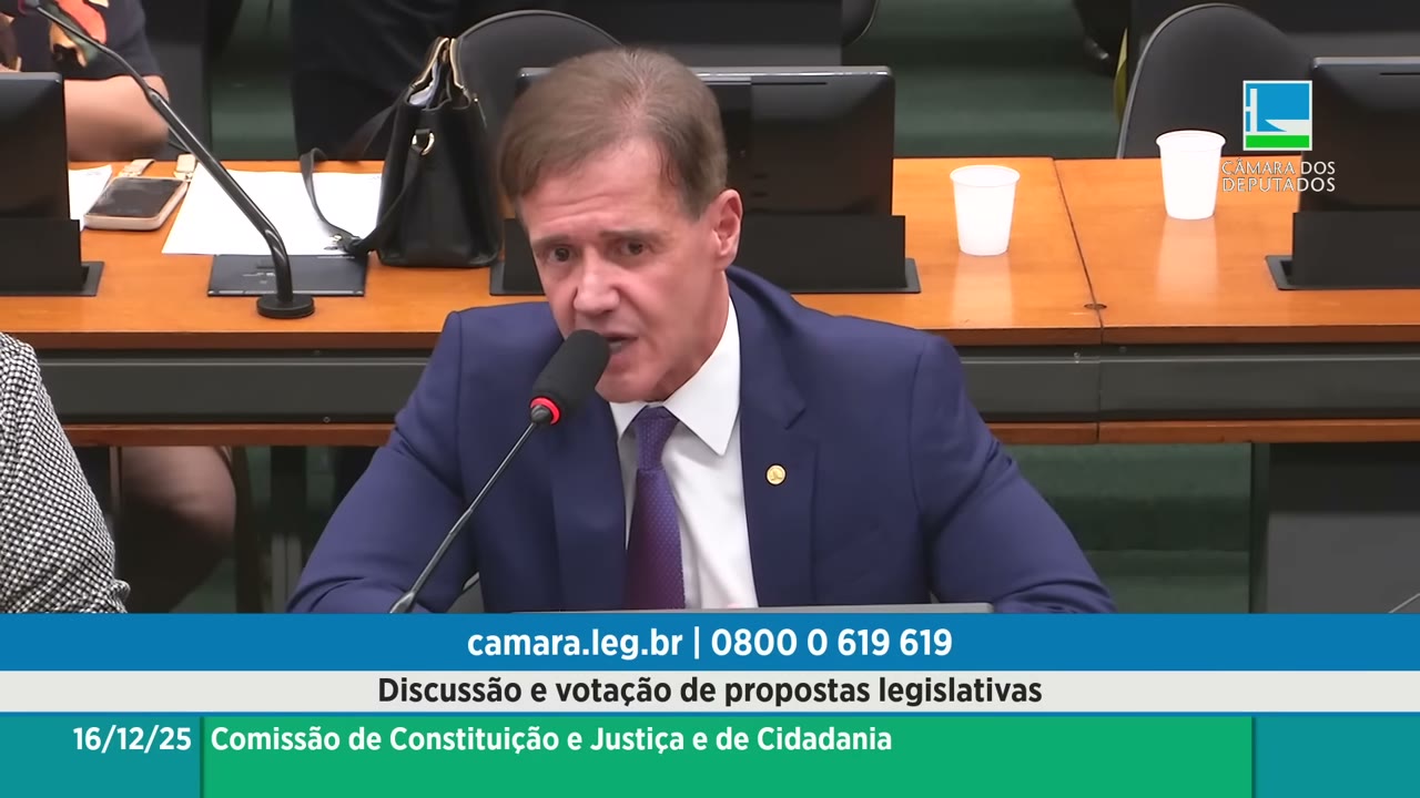 Vídeo do evento em 1:07:41