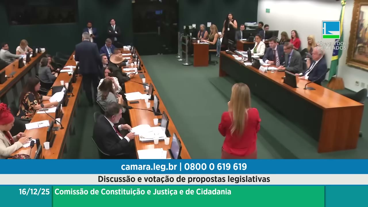 Vídeo do evento em 1:14:23