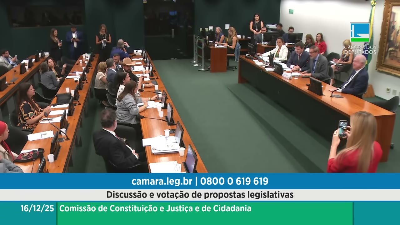 Vídeo do evento em 1:16:56