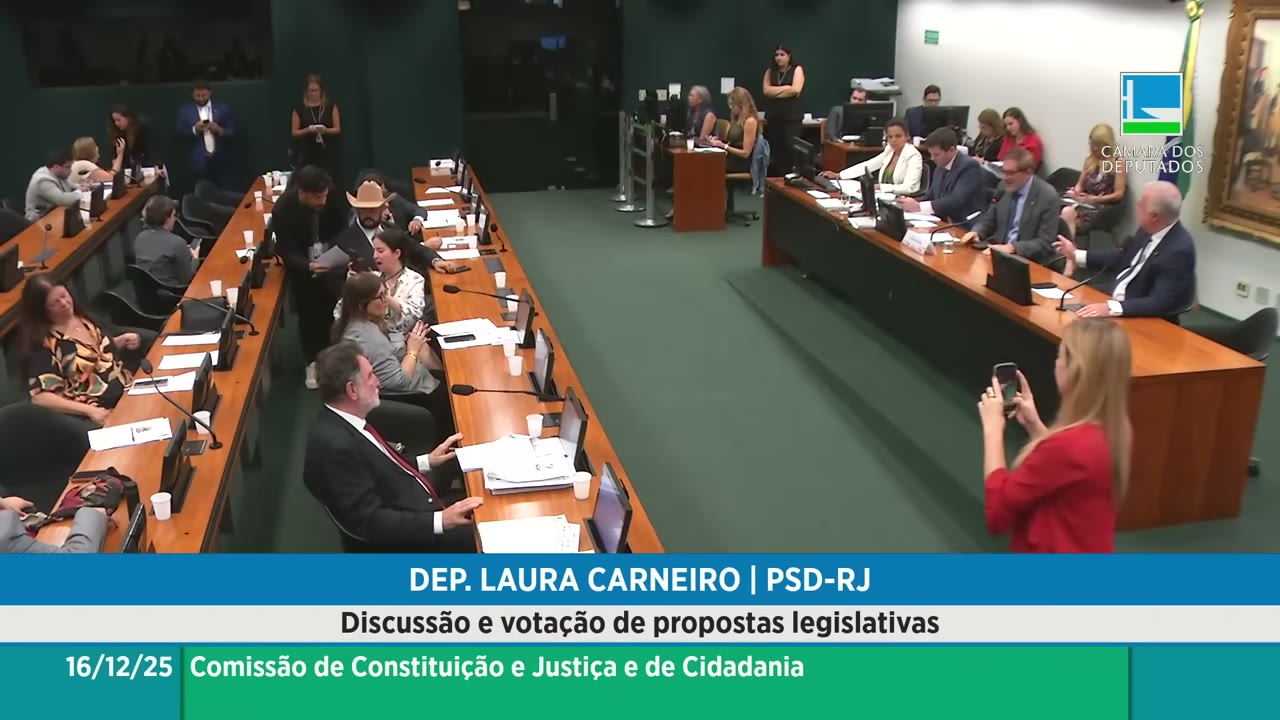 Vídeo do evento em 1:20:07