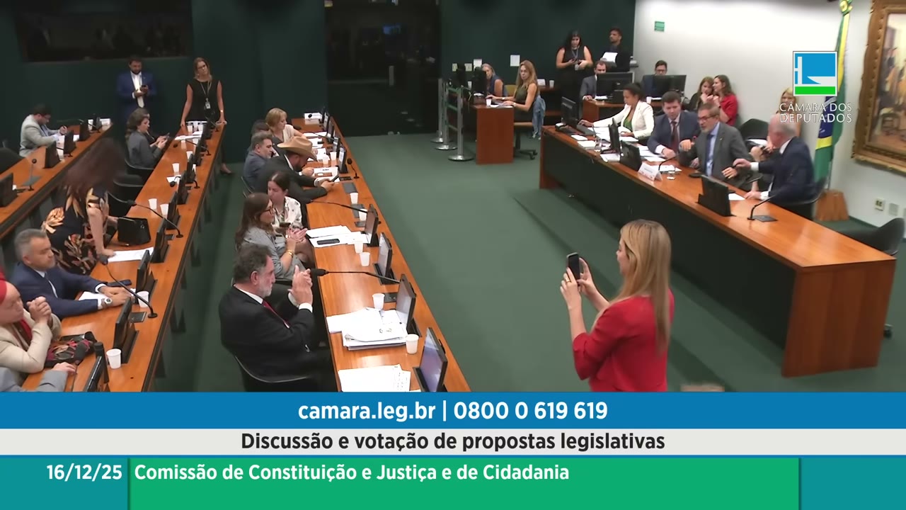 Vídeo do evento em 1:21:51