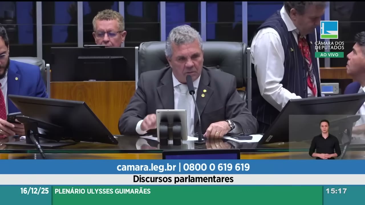 Vídeo do evento em 1:14:12