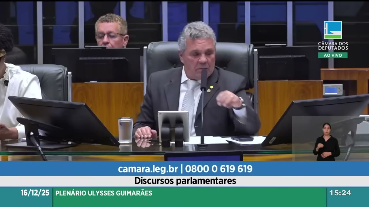 Vídeo do evento em 1:21:40