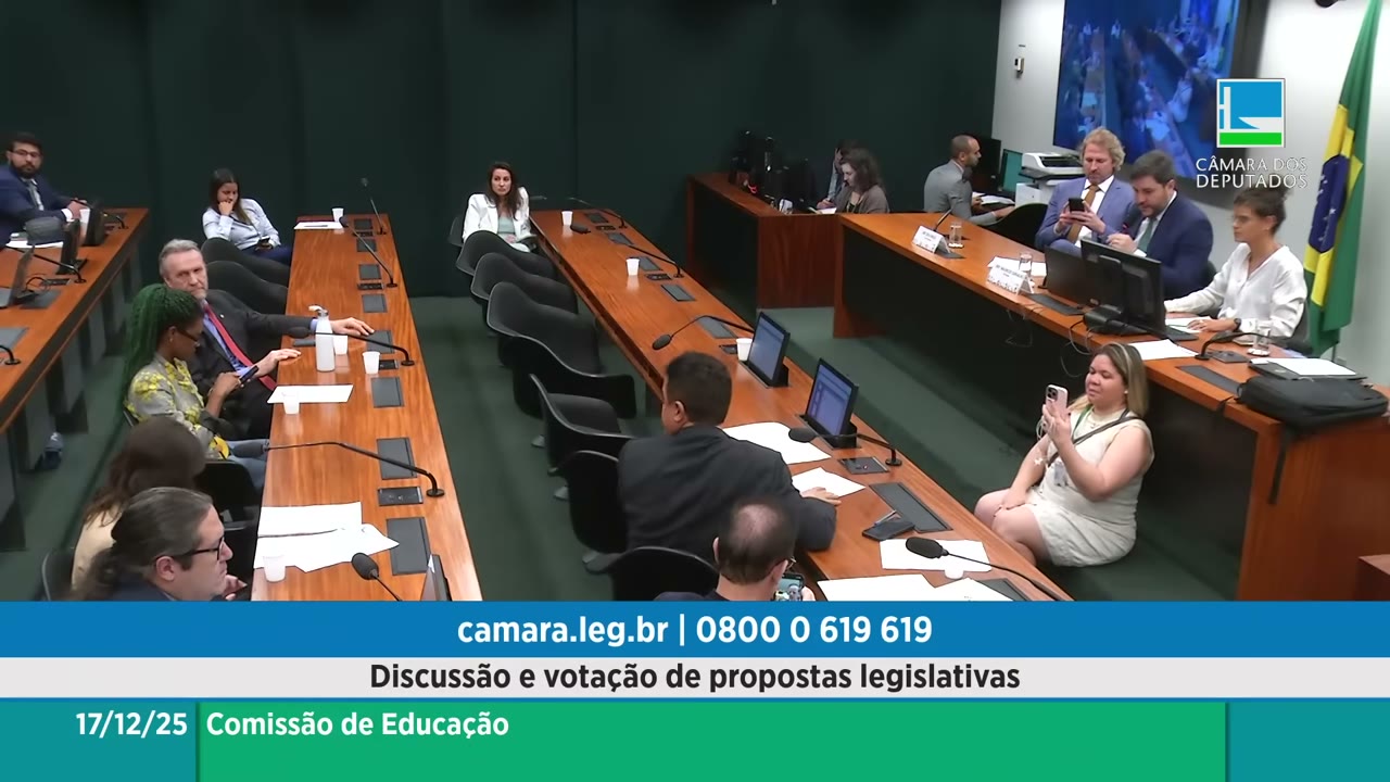 Vídeo do evento em 1:19:31