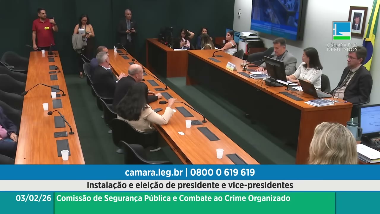 Vídeo do evento em 1:05:03