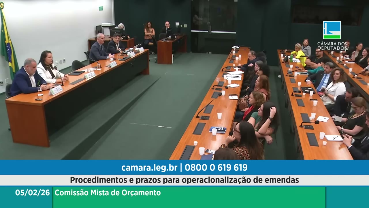 Vídeo do evento em 1:38:00