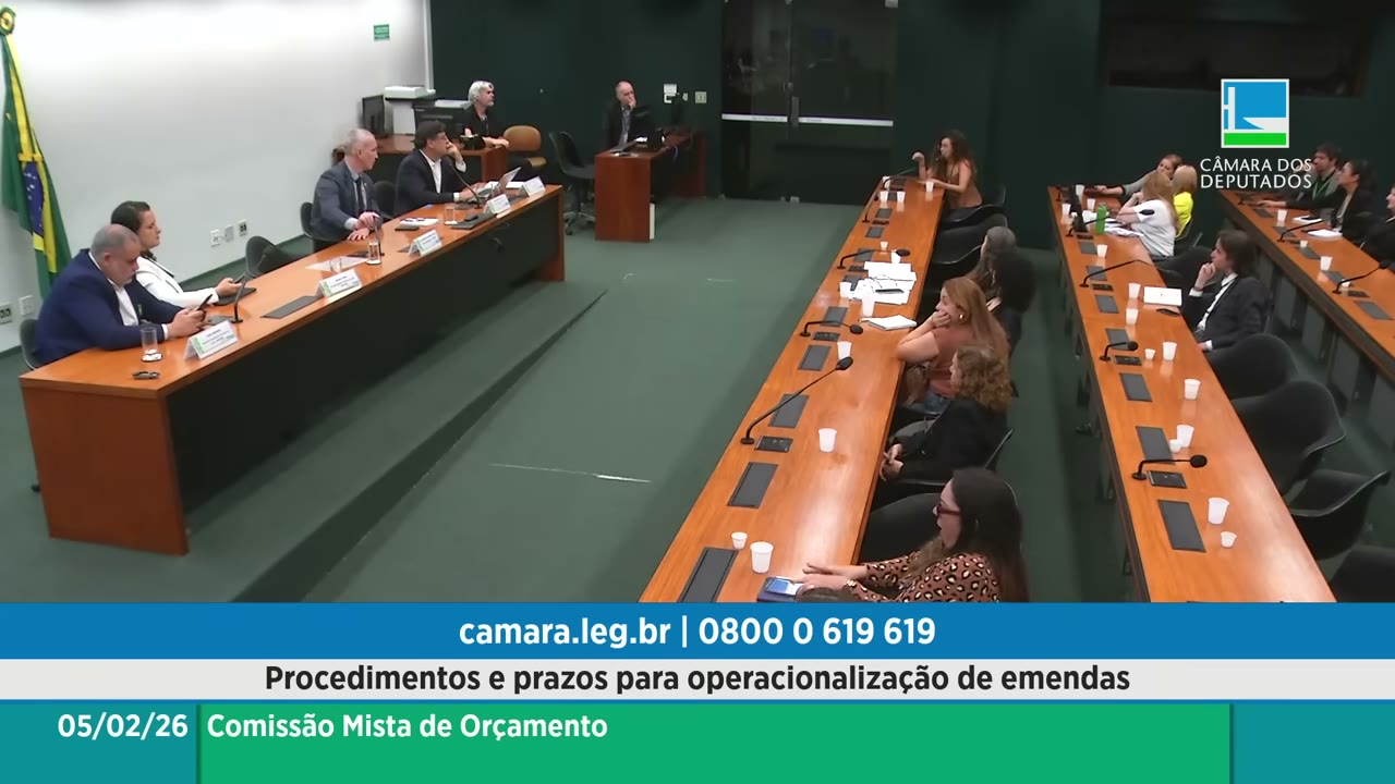 Vídeo do evento em 2:03:14
