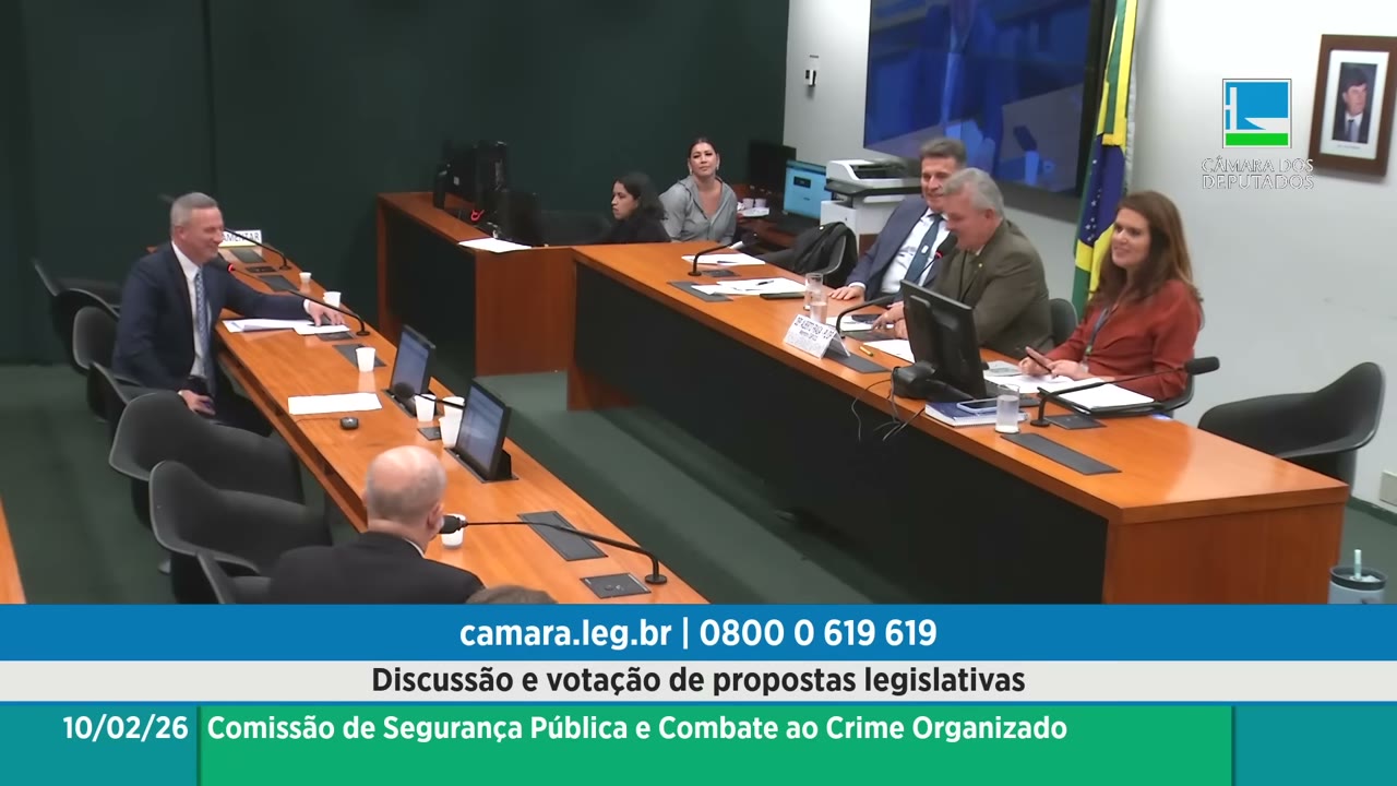 Vídeo do evento em 1:23:41