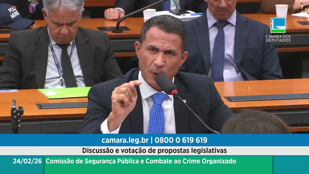 Vídeo do evento em 1:04:20